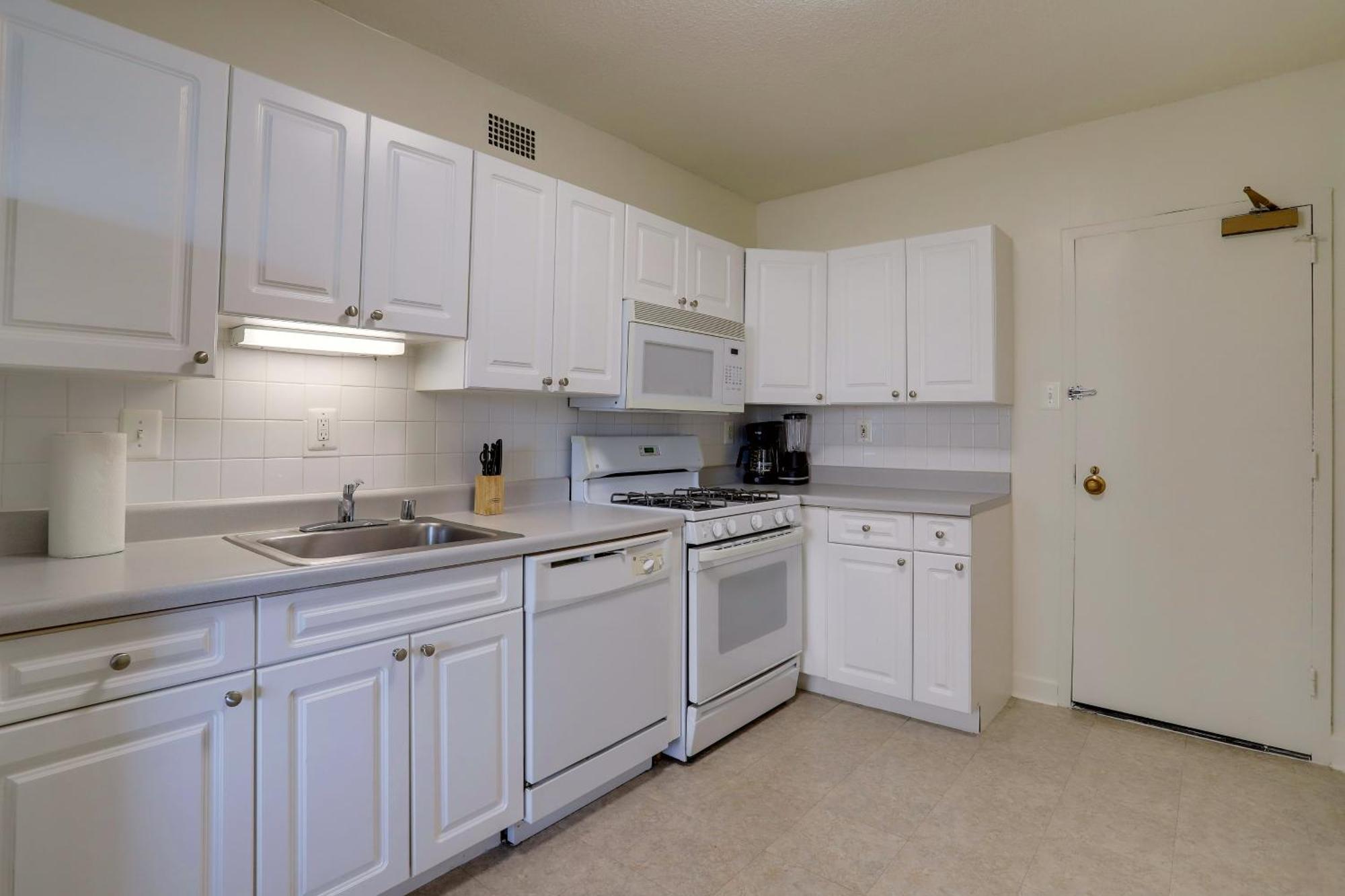 Fantastic 2 Bedroom Apartment With Gym At ארלינגטון מראה חיצוני תמונה