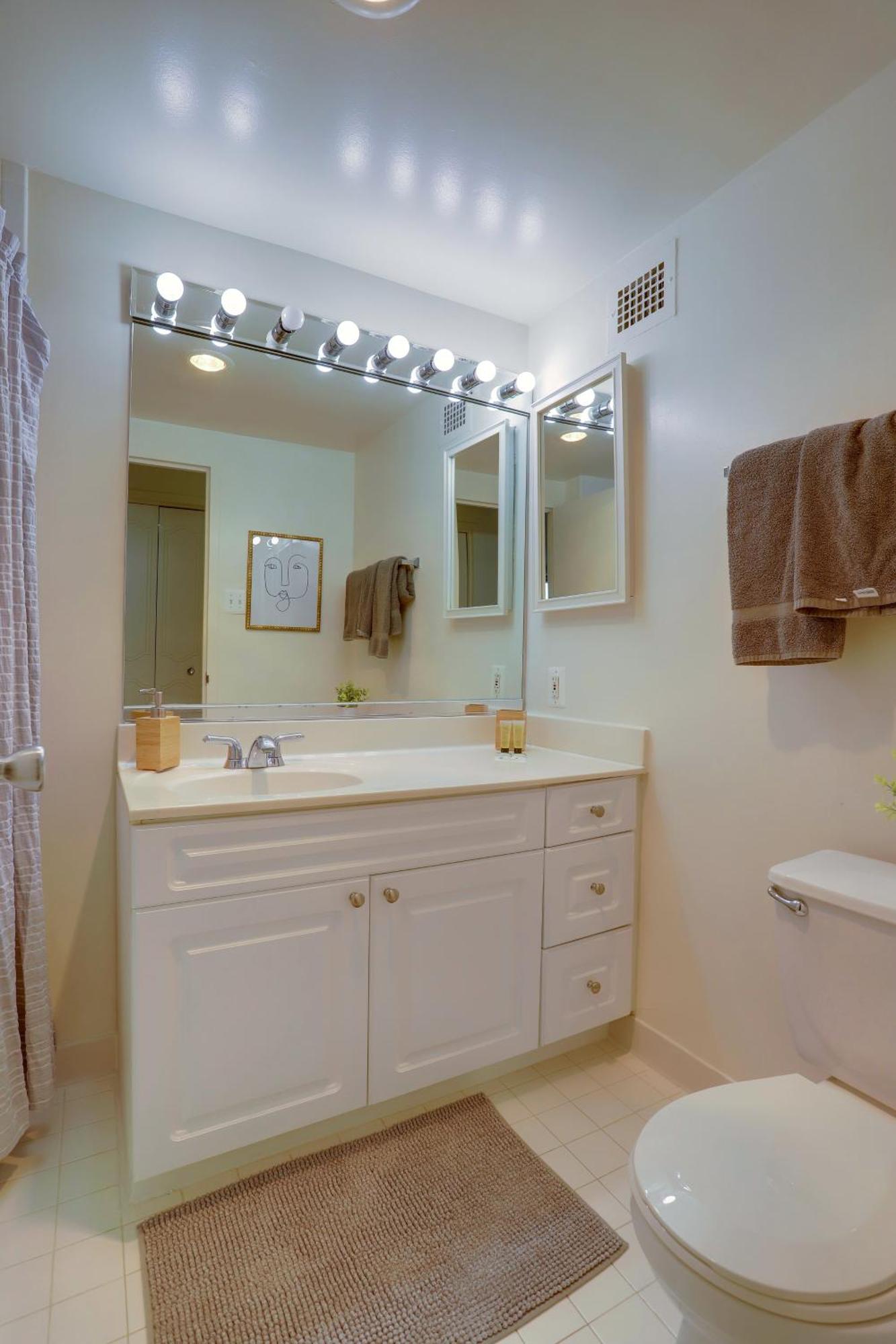 Fantastic 2 Bedroom Apartment With Gym At ארלינגטון מראה חיצוני תמונה